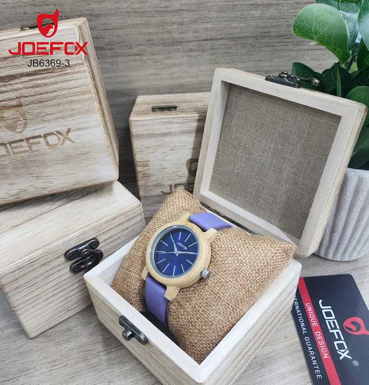 Reloj en Bambú Premium, Pulso de Cuero - Estuche de Madera